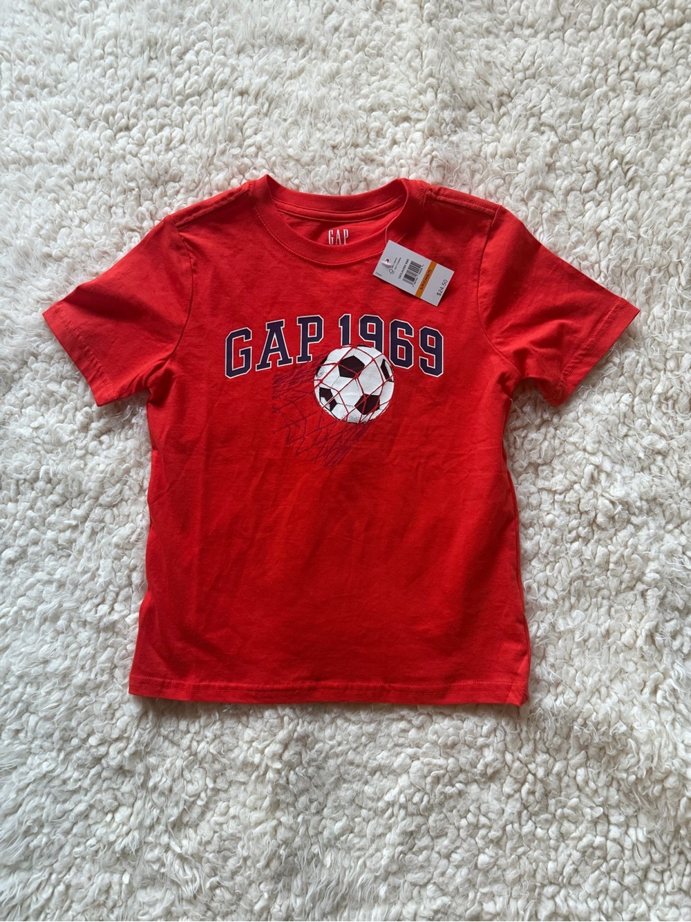 NWT GAP Red Soccer Graphic 'GAP 1969' Short Sleeve Tee Size Small (6/7)